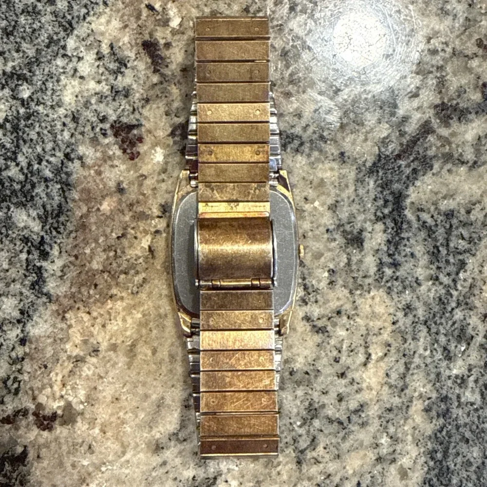 VTG Seiko Men 8620-5029 Dress Gold Tone Dial Quartz Watch Works w/ New Battery